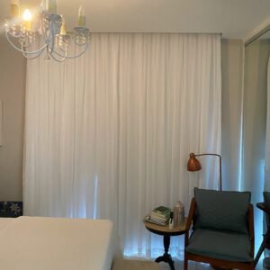 Cortina de Trilho Suíço Duplo – Linho e Blackout
