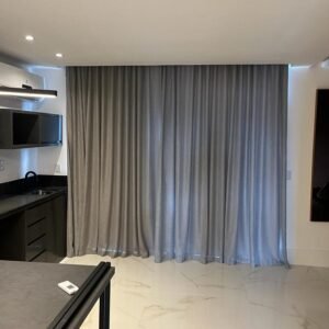Cortina de Trilho Suíço Duplo – Linho e Blackout