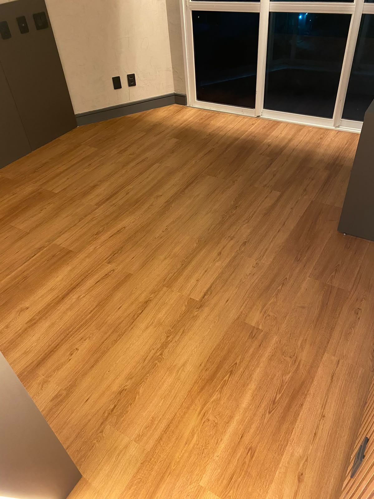 Piso vinílico instalado